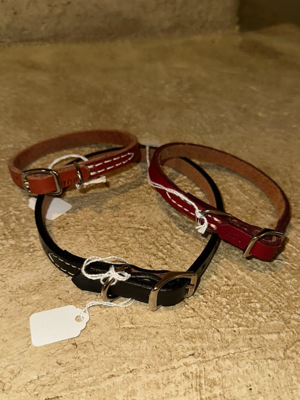 Leather dog collars, class style, 3 sizes